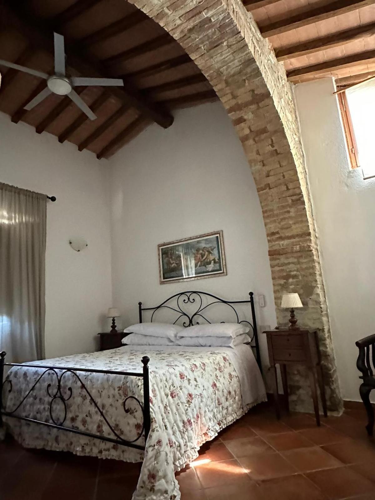 Agriturismo Il Canneto Casole dʼElsa Exterior foto
